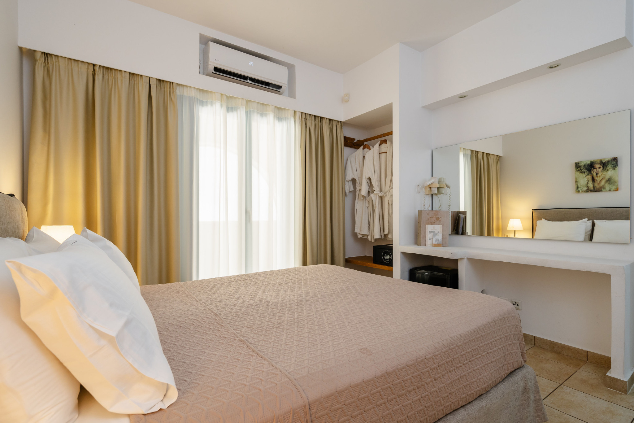AFRODITI DELUXE FAMILY SUITE